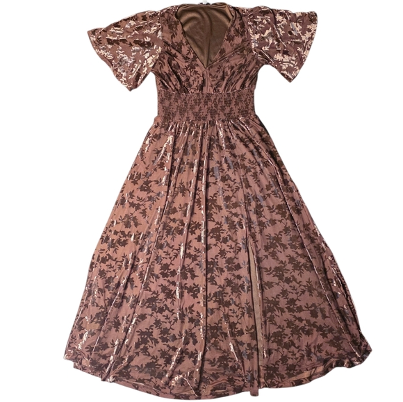 Baltic Born Dresses & Skirts - Baltic Born Veronica Velvet Maxi Dress- L